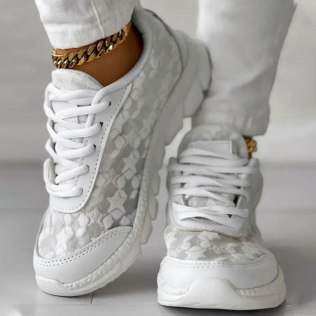 Sneakers da donna in mesh eleganti e traspiranti con suola ammortizzata e sistema di allacciatura sicuro