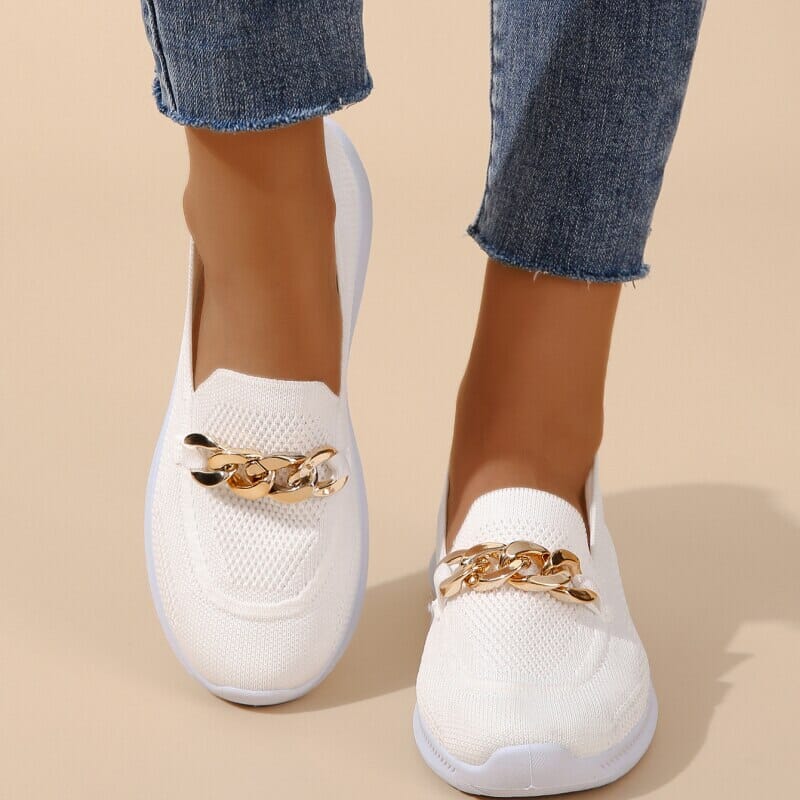 Sneakers da donna alla moda con tomaia traspirante e suola elegante per un comfort e una classe unici.