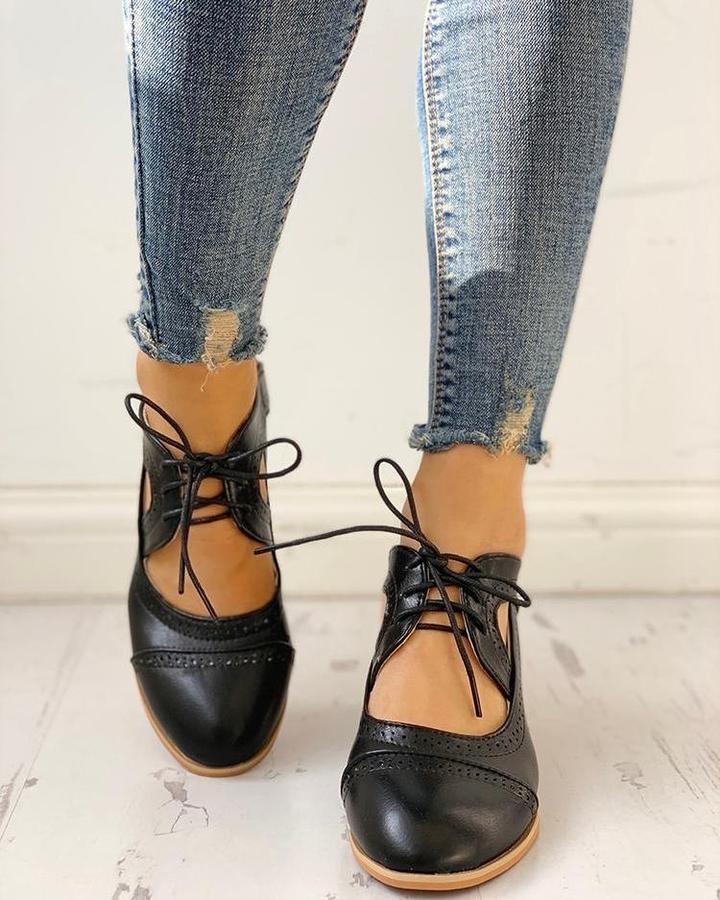 Eleganti tacchi a spillo Brogue da donna per un look unicamente chic